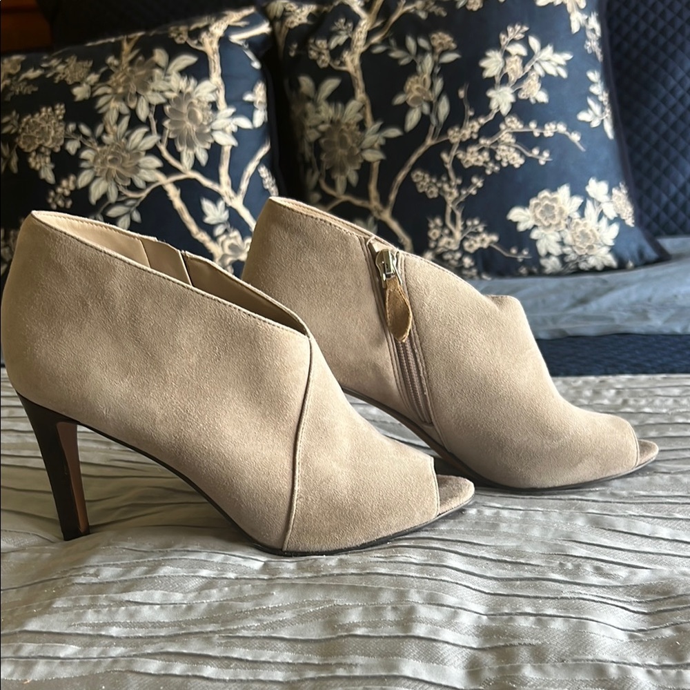 Cream Heeled Boots with Slim High Heel and Suede Texture